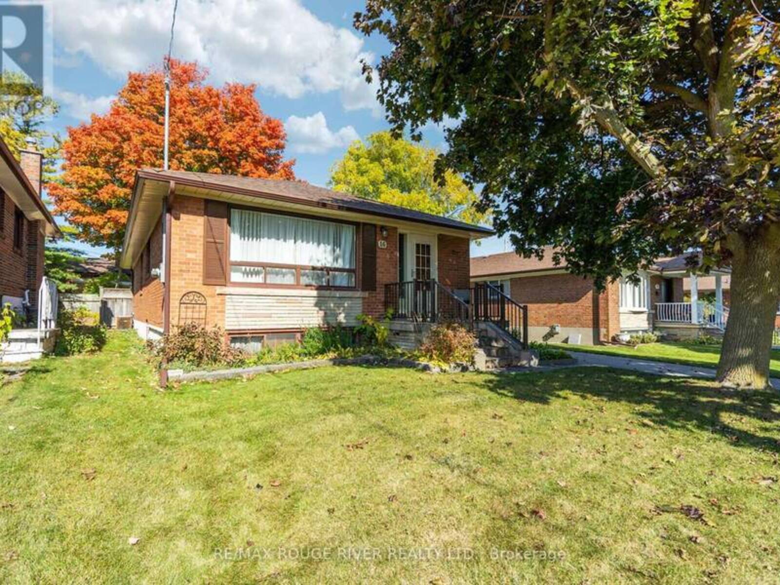 16 BRITWELL AVENUE, Toronto, Ontario M1P 3T2