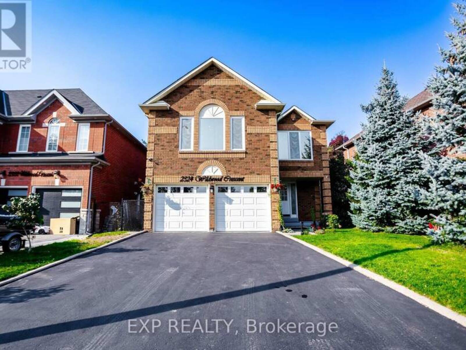 2324 WILDWOOD CRESCENT, Pickering, Ontario L1X 2N1