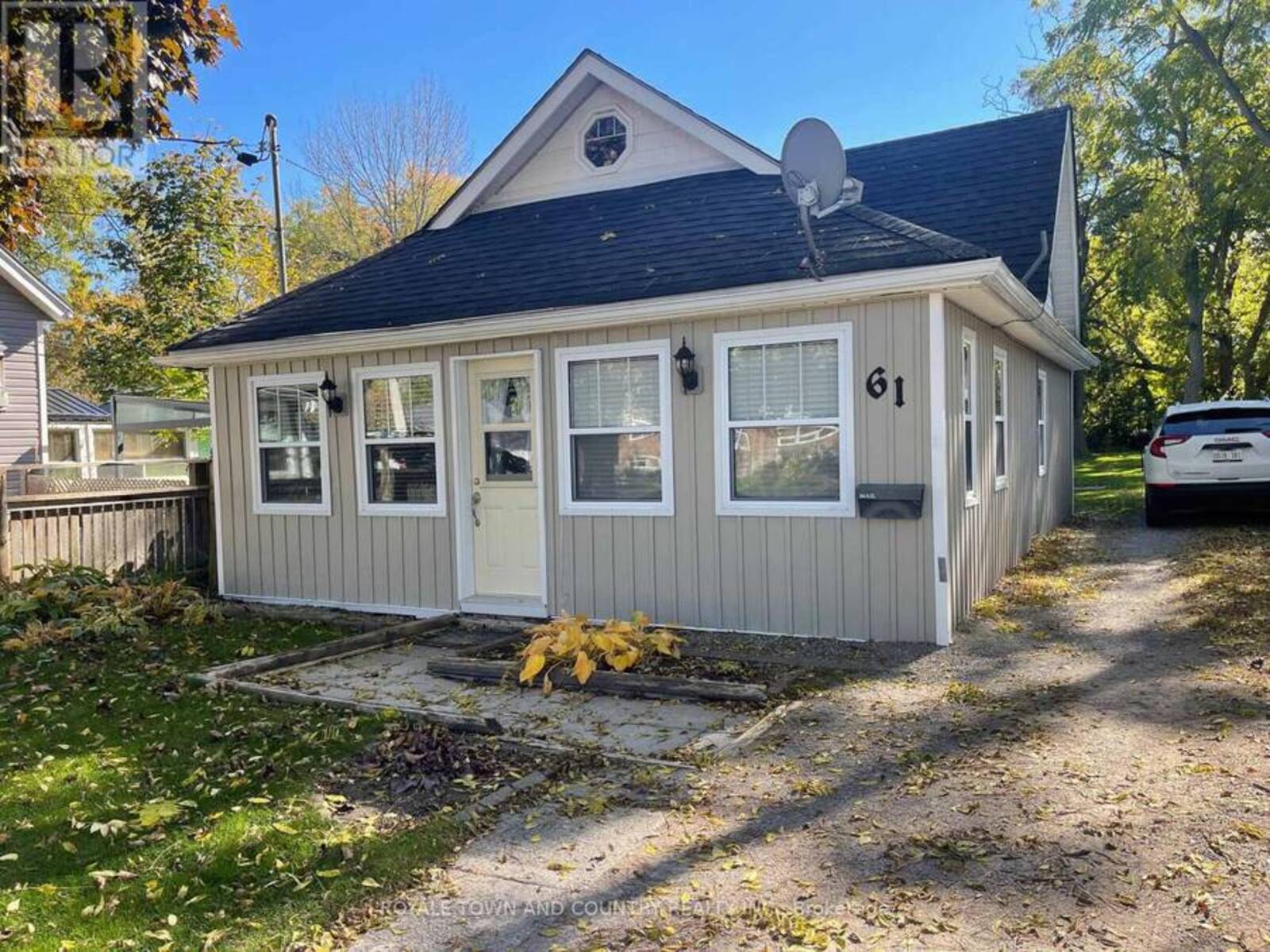 61 RUSSELL STREET E, Kawartha Lakes, Ontario K9V 2A7