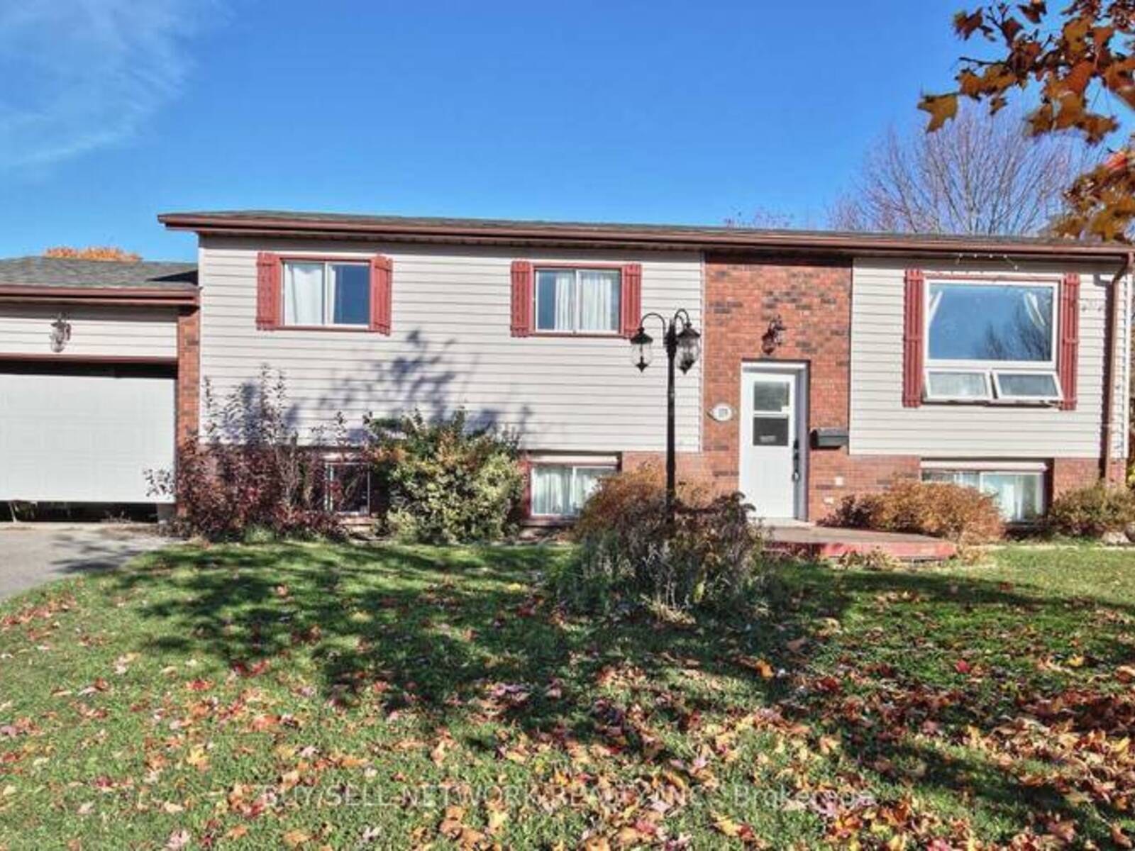 329 MIDDLEFIELD ROAD, Peterborough, Ontario K9J 8K3