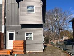 34 STRACHAN STREET Belleville Ontario, K8P 1W8