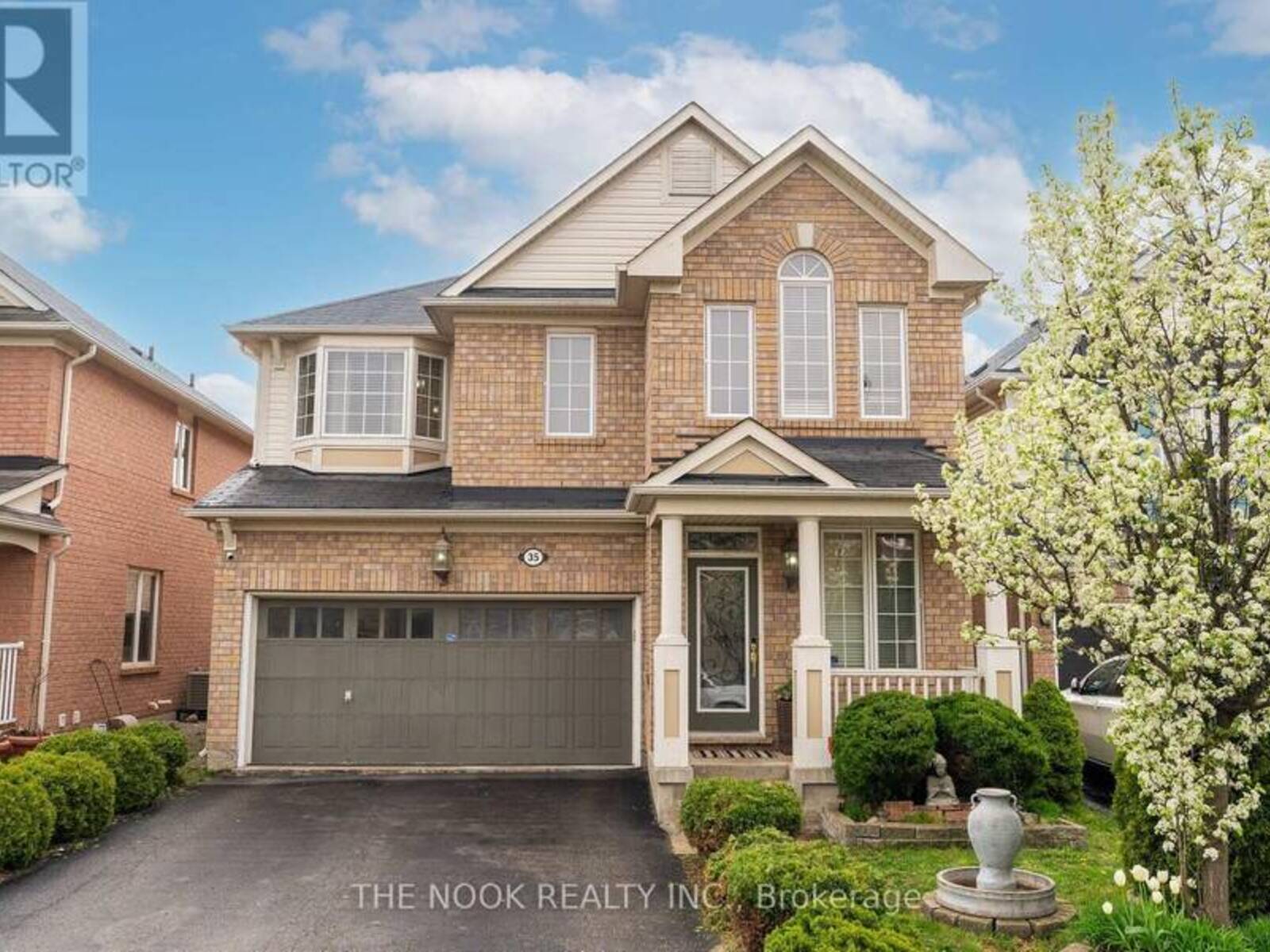 35 PERSONNA CIRCLE, Brampton, Ontario L6X 0P1