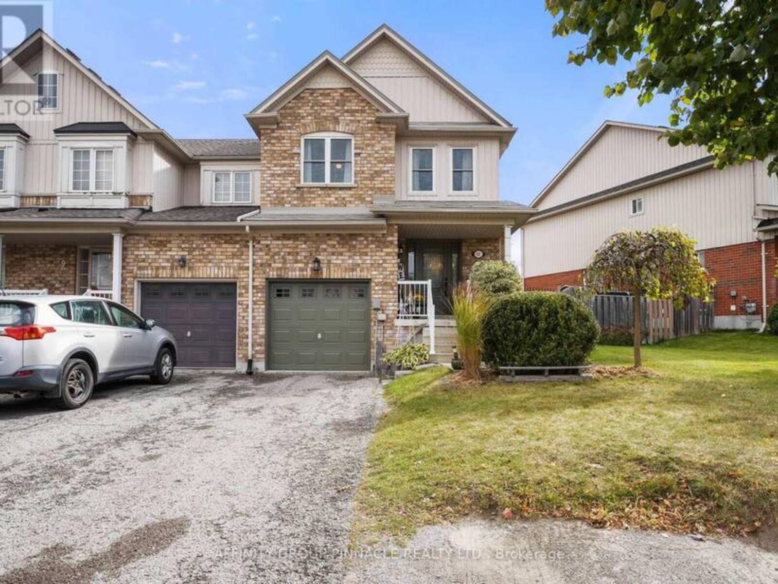 11 LILLY MCKEOWAN CRESCENT, East Gwillimbury, Ontario L0G 1M0