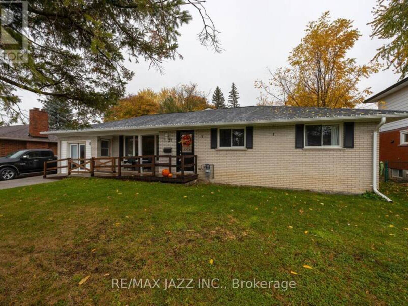 21 MAPLE CRESCENT, Kawartha Lakes, Ontario K9V 2R8