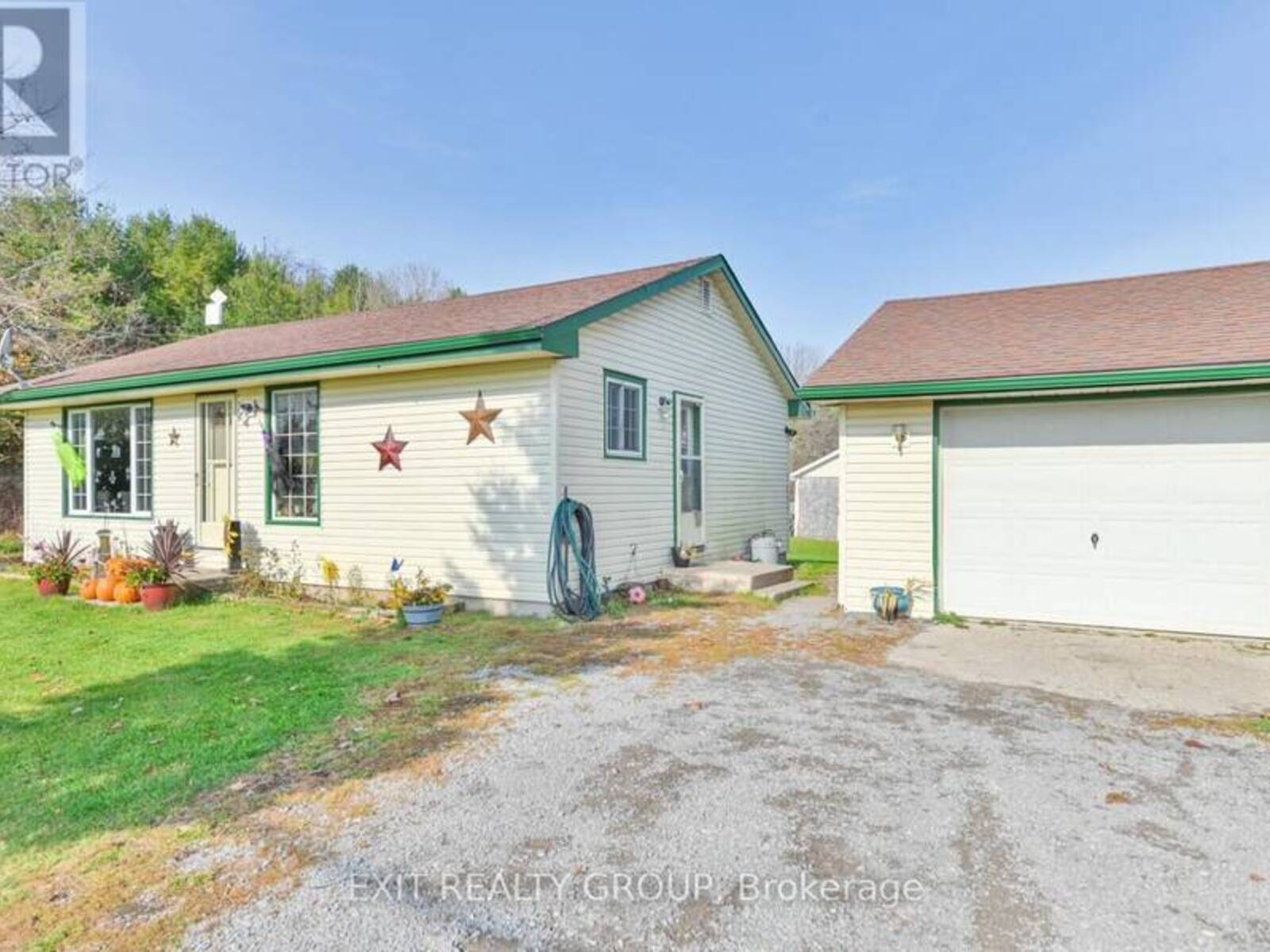 138 BOUNDARY ROAD, Belleville, Ontario K0K 2Y0