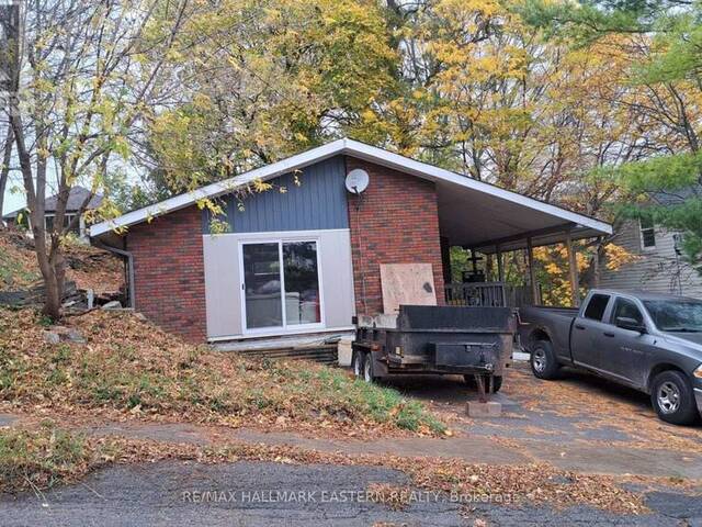 560 MURRAY STREET Peterborough Ontario, K9H 2V1