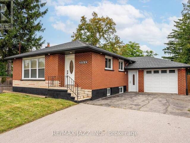 1121 BROCK STREET S Whitby Ontario, L1N 4M1