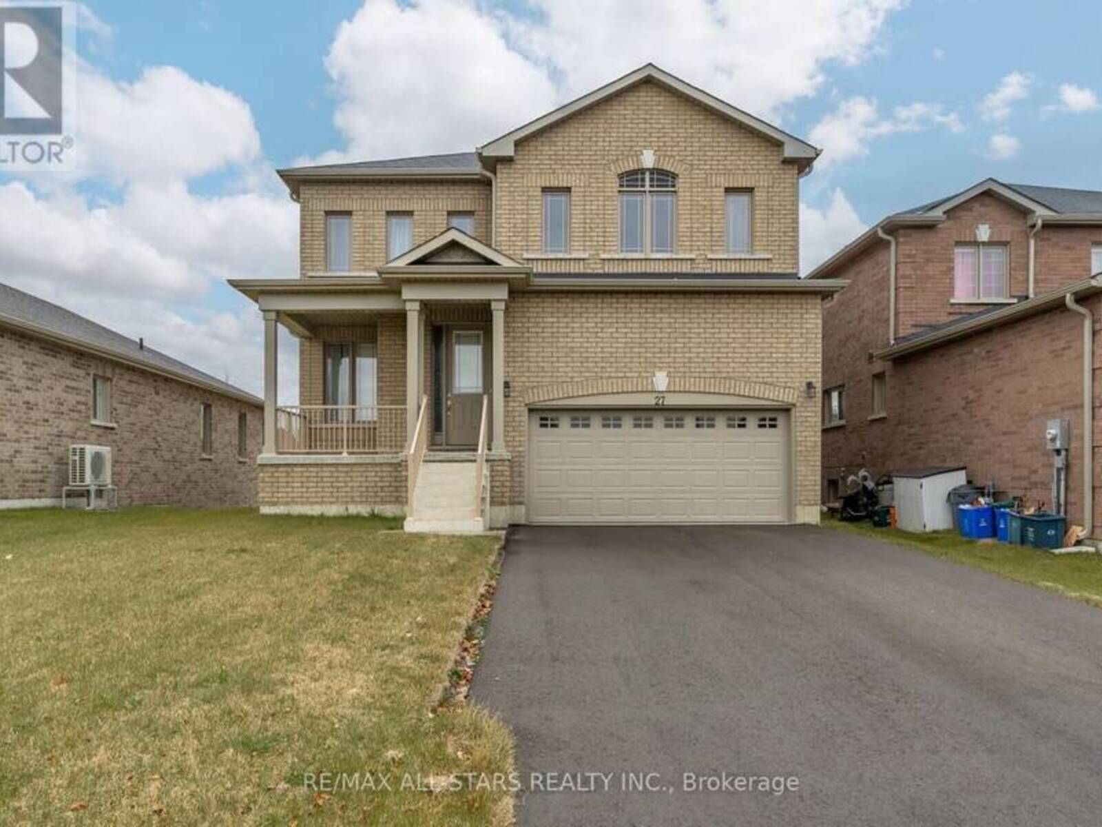 27 CAREW BOULEVARD, Lindsay, Ontario K9V 0P7