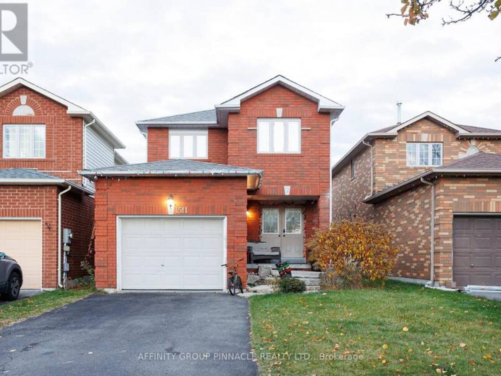 1511 FIELDGATE DRIVE, Oshawa, Ontario L1K 2L6