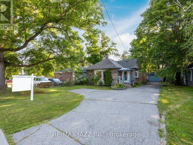 59 HARMONY ROAD N Oshawa Ontario, L1G 6L1