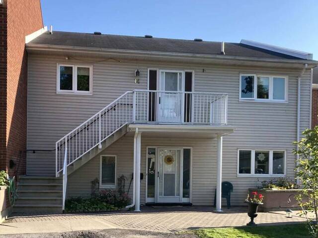 14 - 179 HERCHIMER AVENUE Belleville Ontario, K8N 4G7