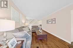 215 WEXFORD AVENUE S | Hamilton Ontario | Slide Image Eight