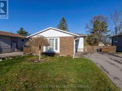 60 COYLE CRESCENT Lakefield Ontario, K0L 2H0