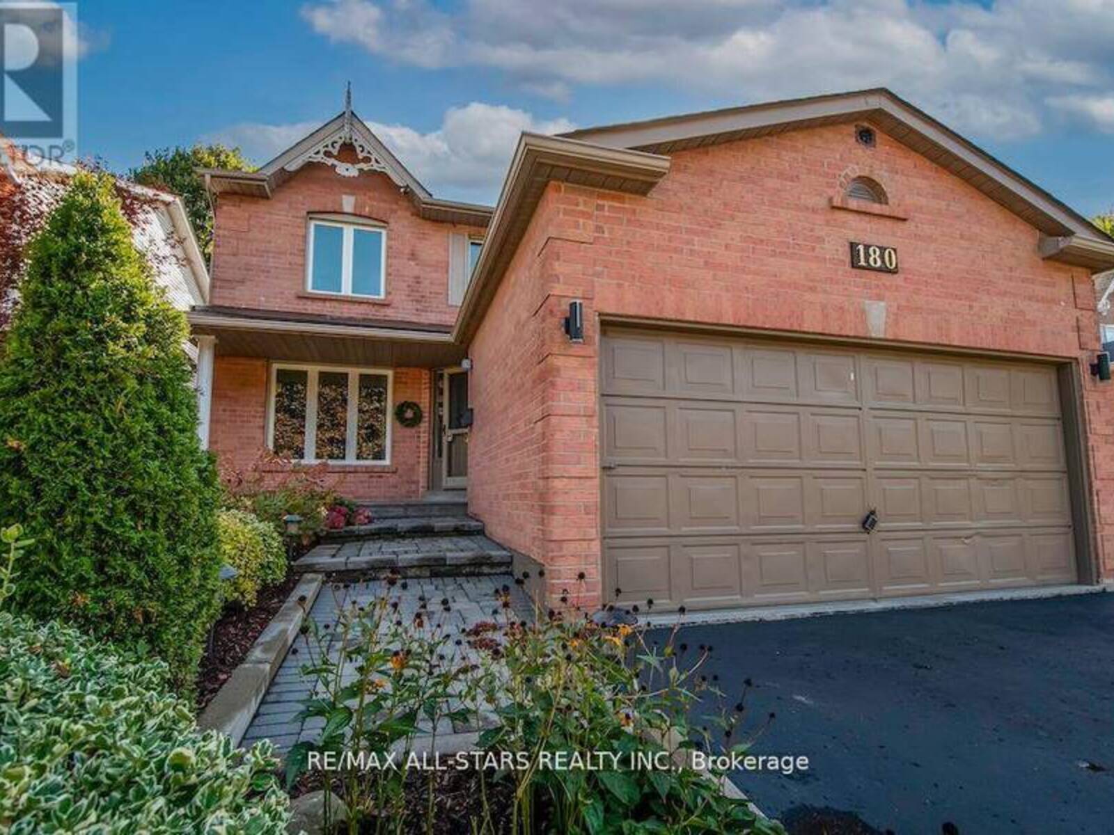 180 SANDRINGHAM DRIVE, Clarington, Ontario L1E 2A5