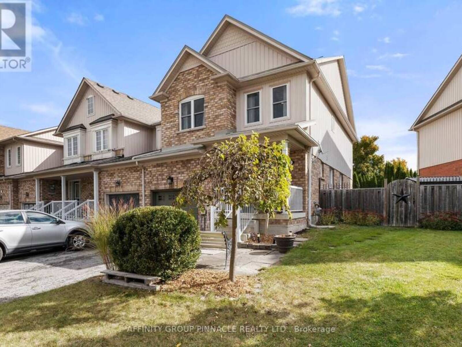 11 LILLY MCKEOWAN CRESCENT, East Gwillimbury, Ontario L0G 1M0