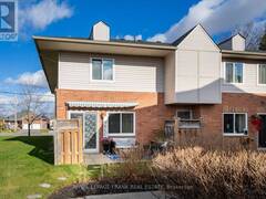 16 - 1 TESTA ROAD Uxbridge Ontario, L9P 1Y8