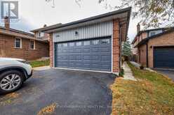 126 MAJOR BUTTONS DRIVE | Markham Ontario | Slide Image Four