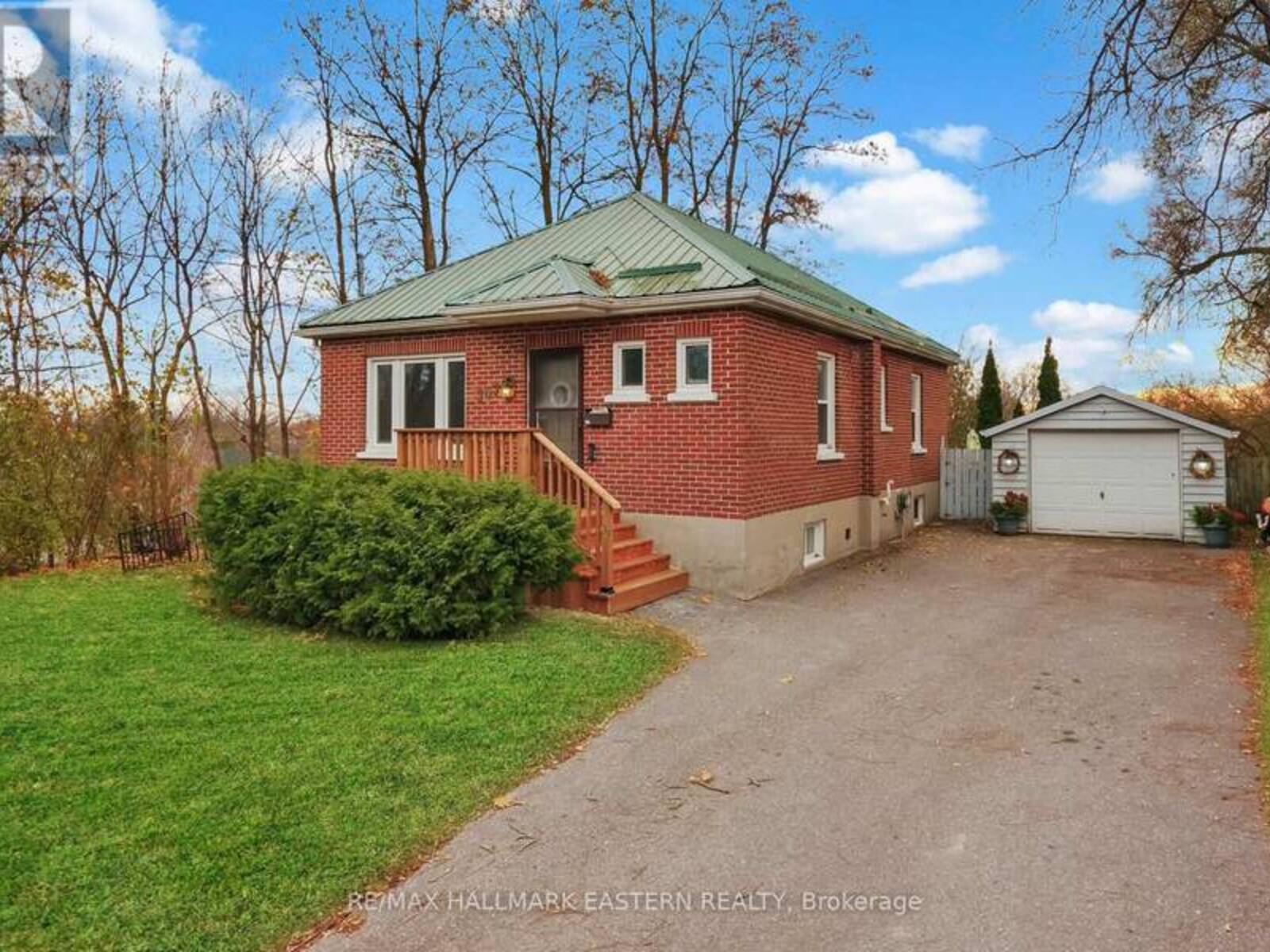 567 MURRAY STREET, Peterborough, Ontario K9H 2V2