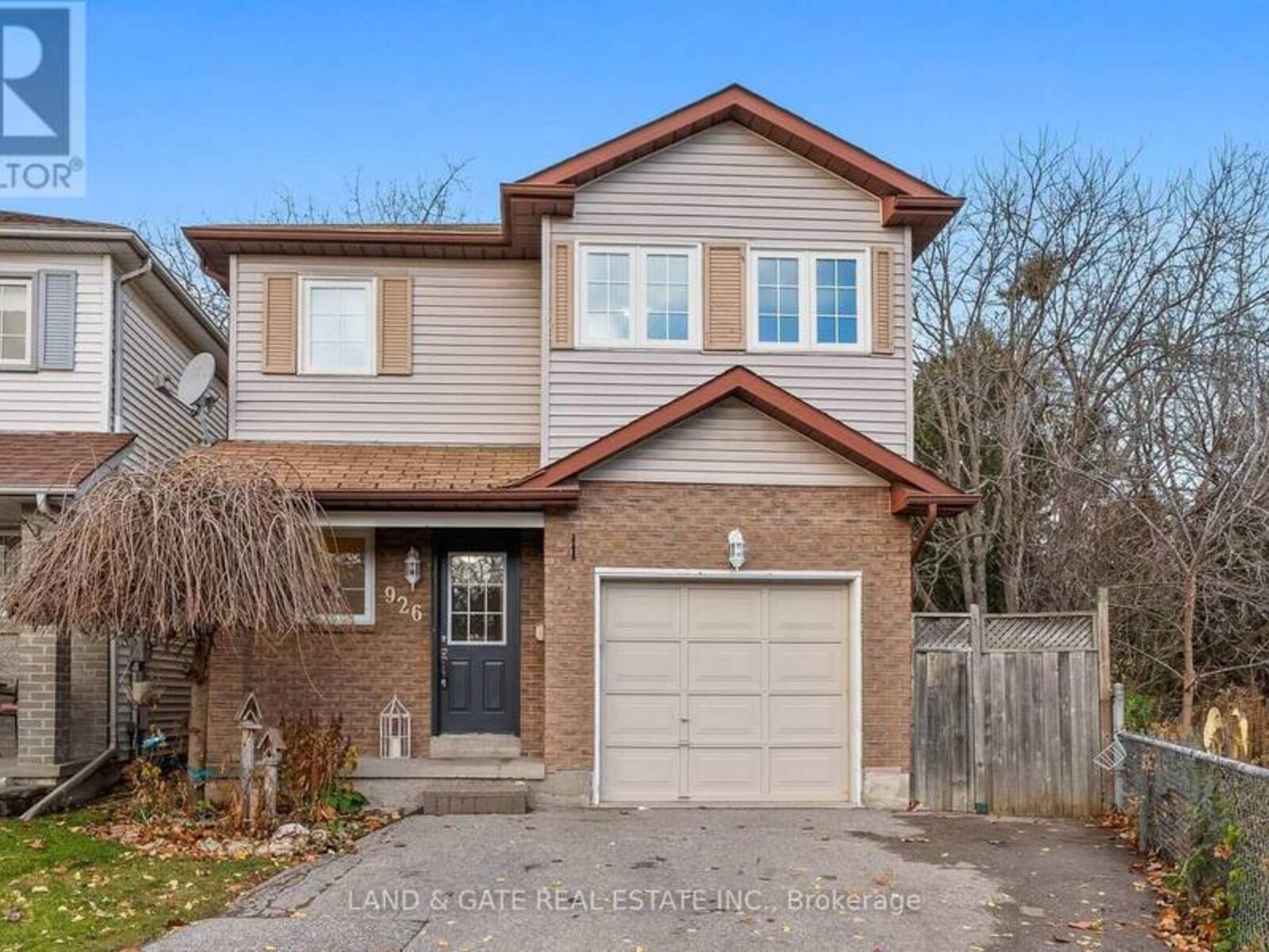 926 BEACONHILL COURT, Oshawa, Ontario L1K 1Y3