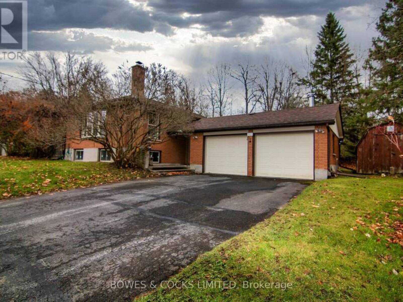 967 SMITH COURT, Smith-Ennismore-Lakefield, Ontario K0L 1H0