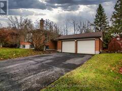 967 SMITH COURT Smith-Ennismore-Lakefield Ontario, K0L 1H0