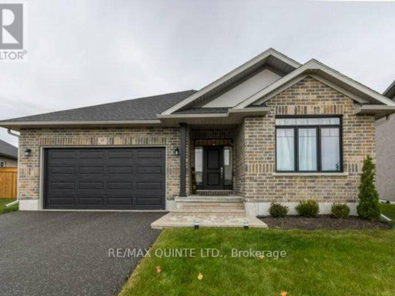 35 RAYCROFT DRIVE, Belleville, Ontario K8N 0R4