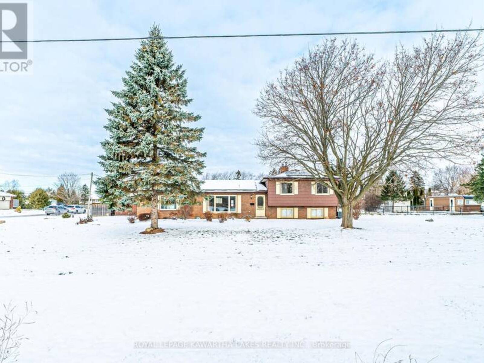 2 MAXWELL STREET, Kawartha Lakes, Ontario K0M 1L0