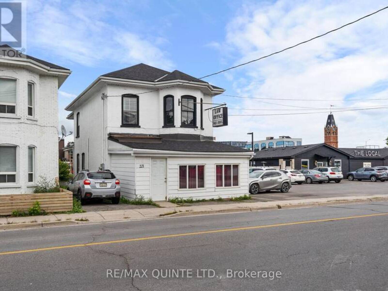 221 COLEMAN STREET, Belleville, Ontario K8P 3H8