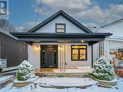 107 CROMWELL AVENUE Oshawa Ontario, L1J 4T5