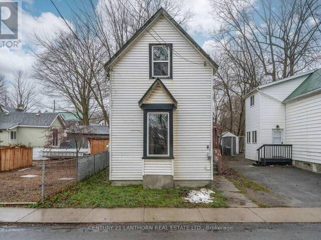 3 SHORT STREET Prince Edward Ontario, K0K 2T0