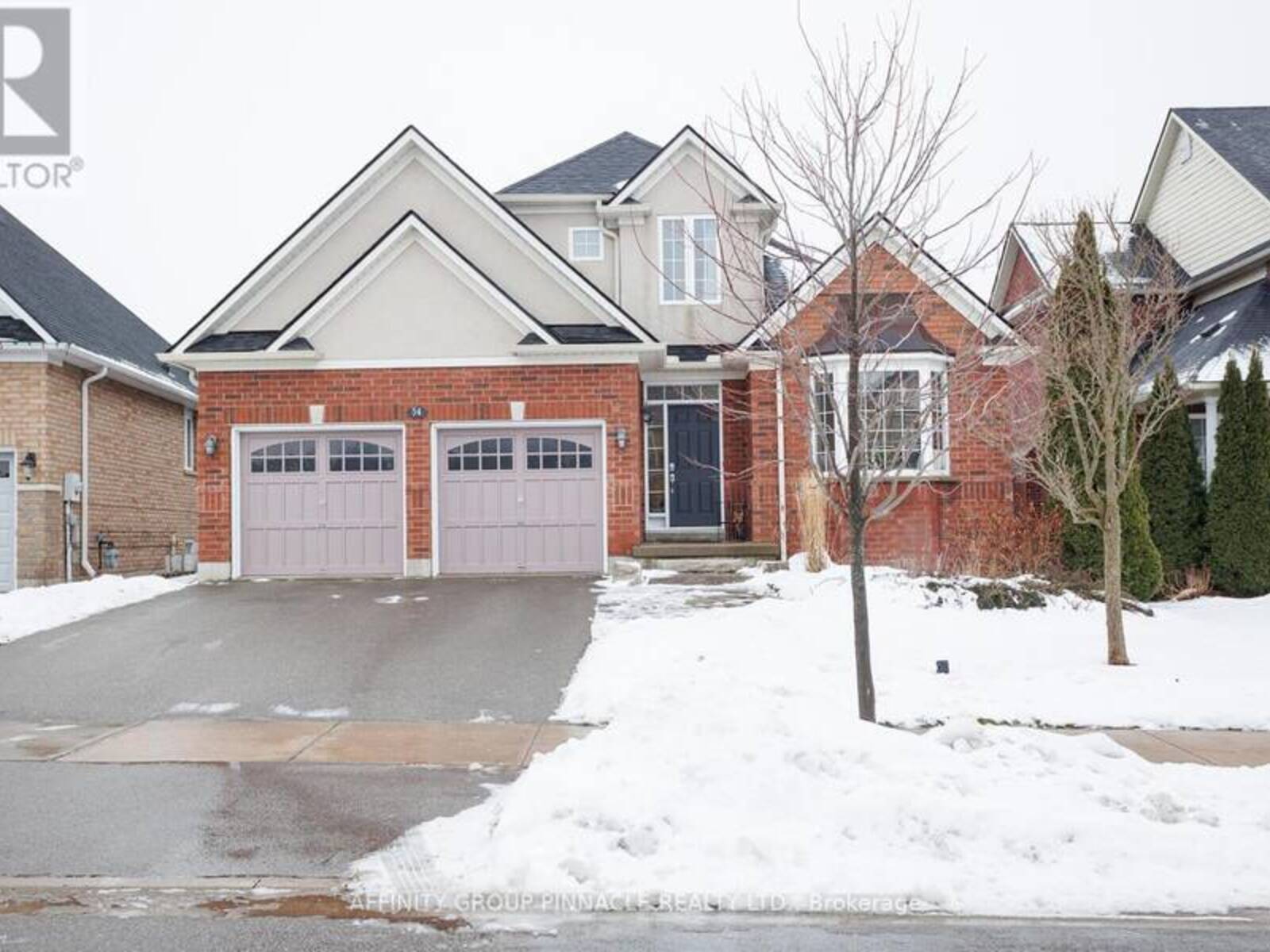 54 ELLIS CRESCENT, Lindsay, Ontario K9V 5Y1