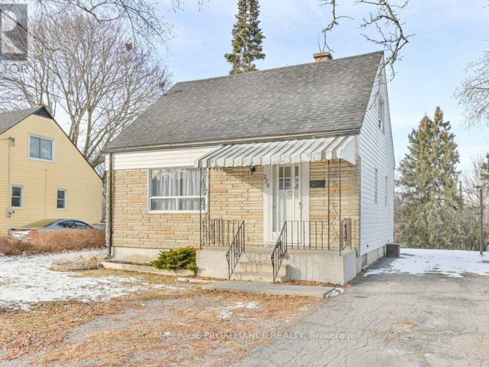 220 PINE STREET, Belleville, Ontario K8N 2M7