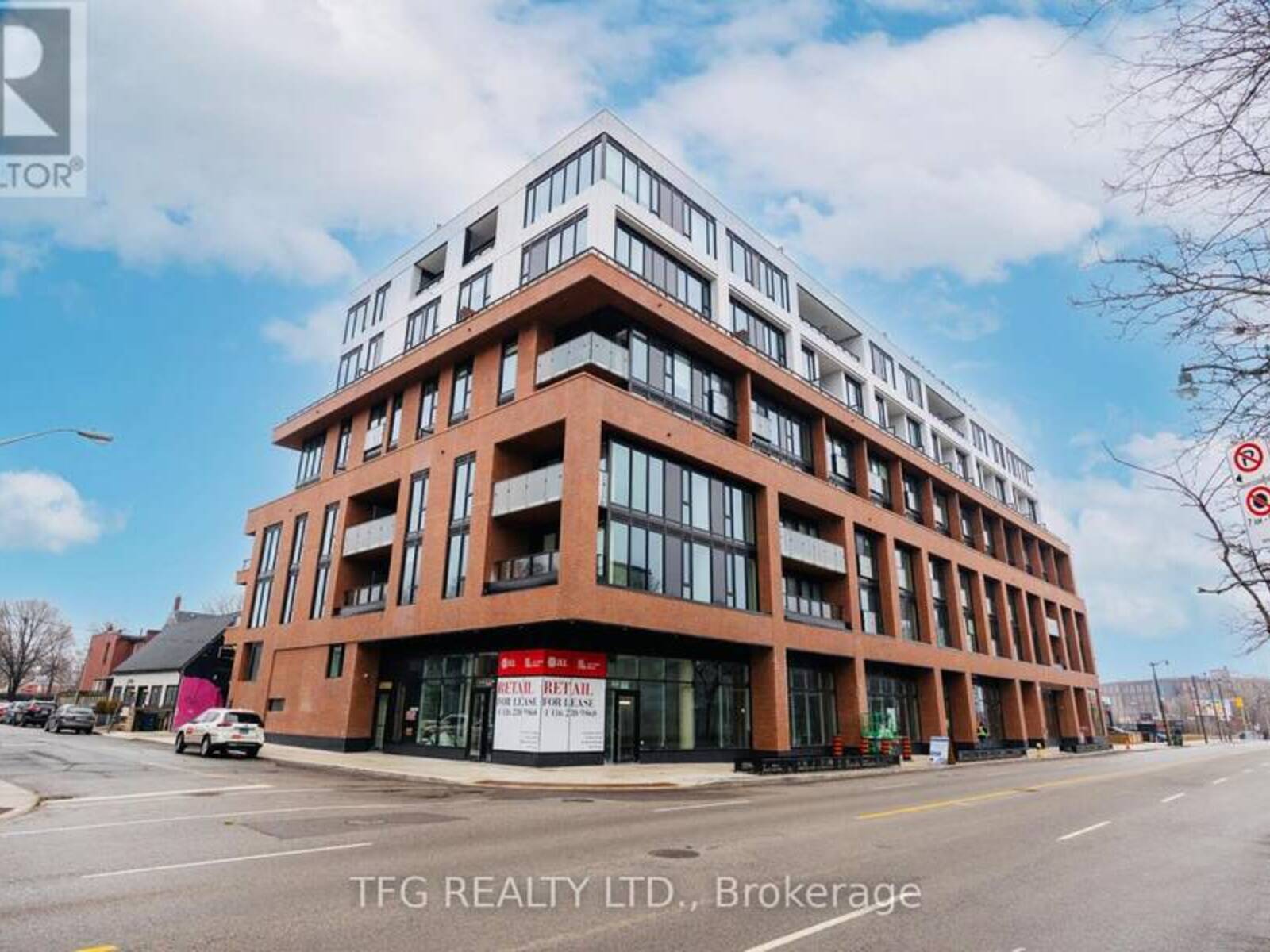 810 - 2720 DUNDAS STREET W, Toronto, Ontario M6P 0C3