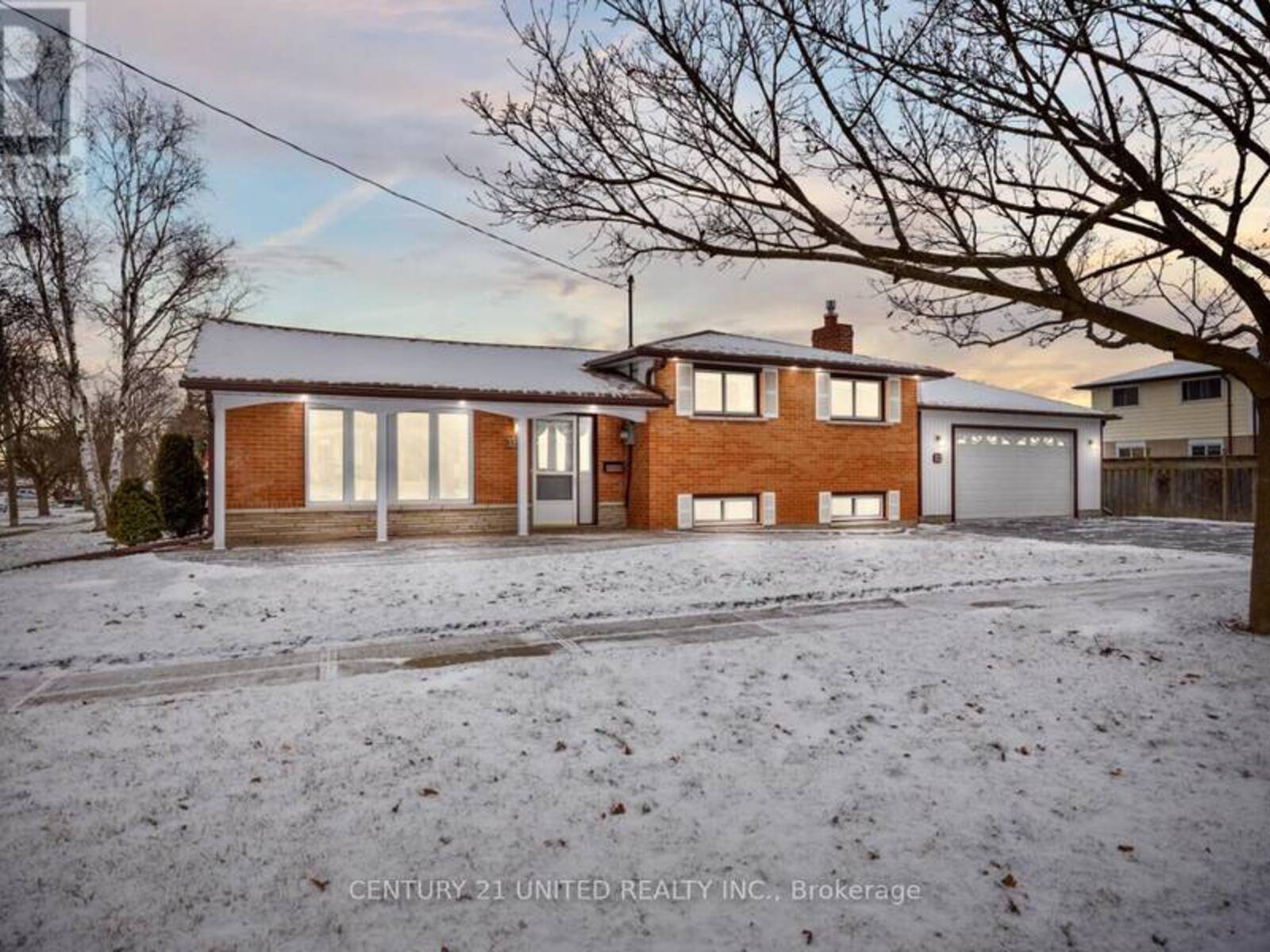 12 STRIKE AVENUE, Clarington, Ontario L1C 1K3