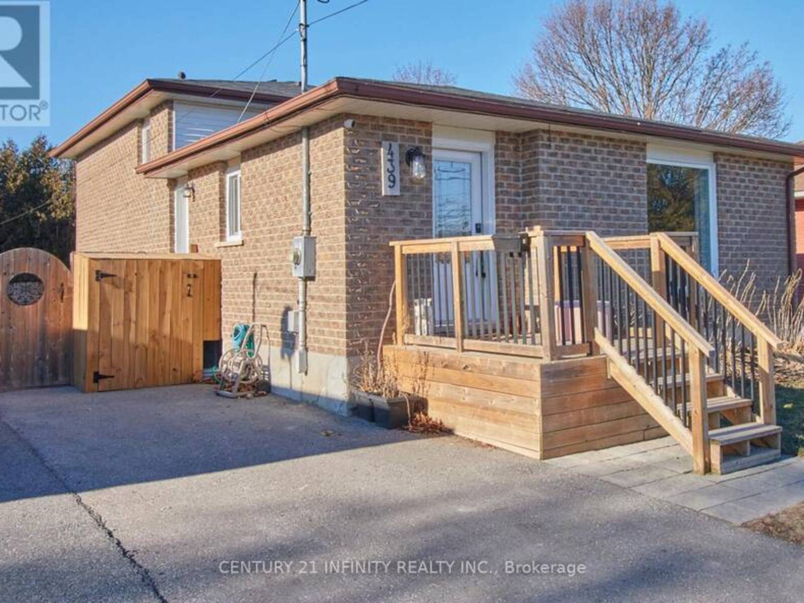 439 CAMPBELL STREET, Cobourg, Ontario K9A 4C3