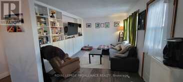 40 ALICE STREET | Brighton Ontario | Slide Image Nine