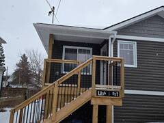 83 BRIDGE STREET W Belleville Ontario, K8P 1J4