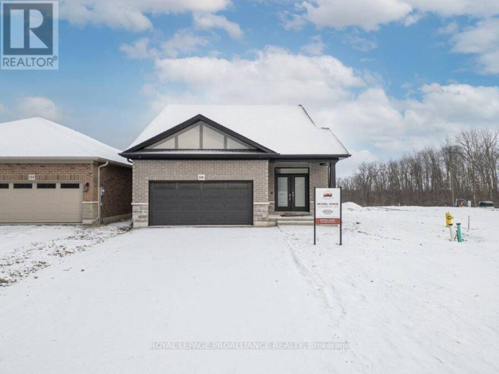 126 STONECREST BOULEVARD, Quinte West, Ontario K8R 0B4