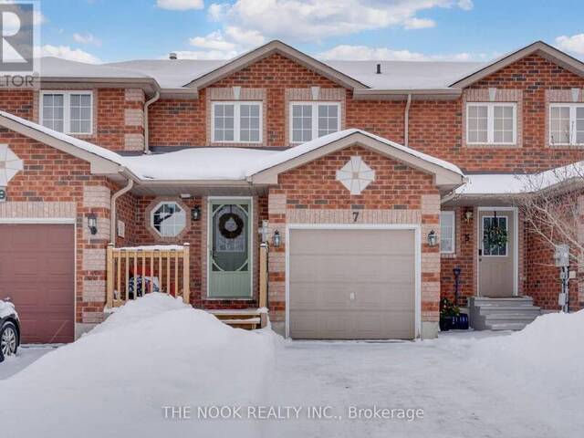 7 CORONATION PARKWAY Barrie Ontario, L4M 7J9