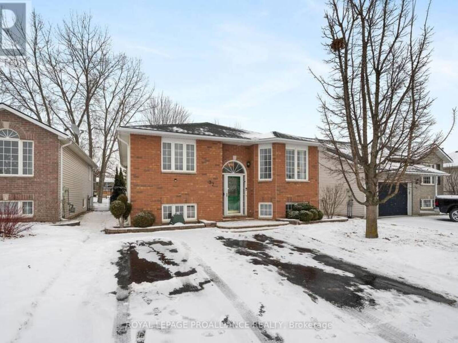 37 LIDDLE LANE, Belleville, Ontario K8N 5Y3