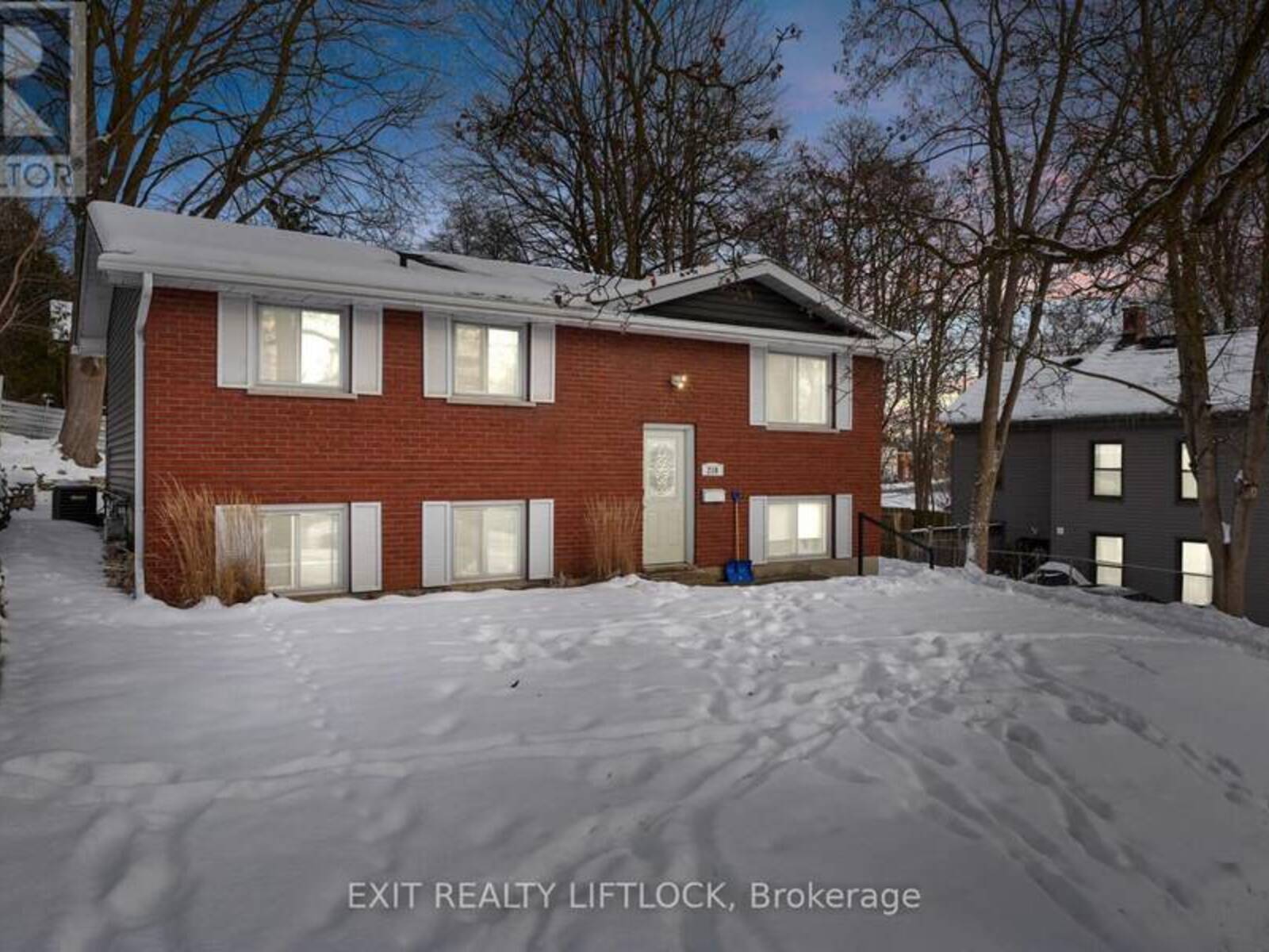 210 ANTRIM STREET, Peterborough, Ontario K9H 3G4