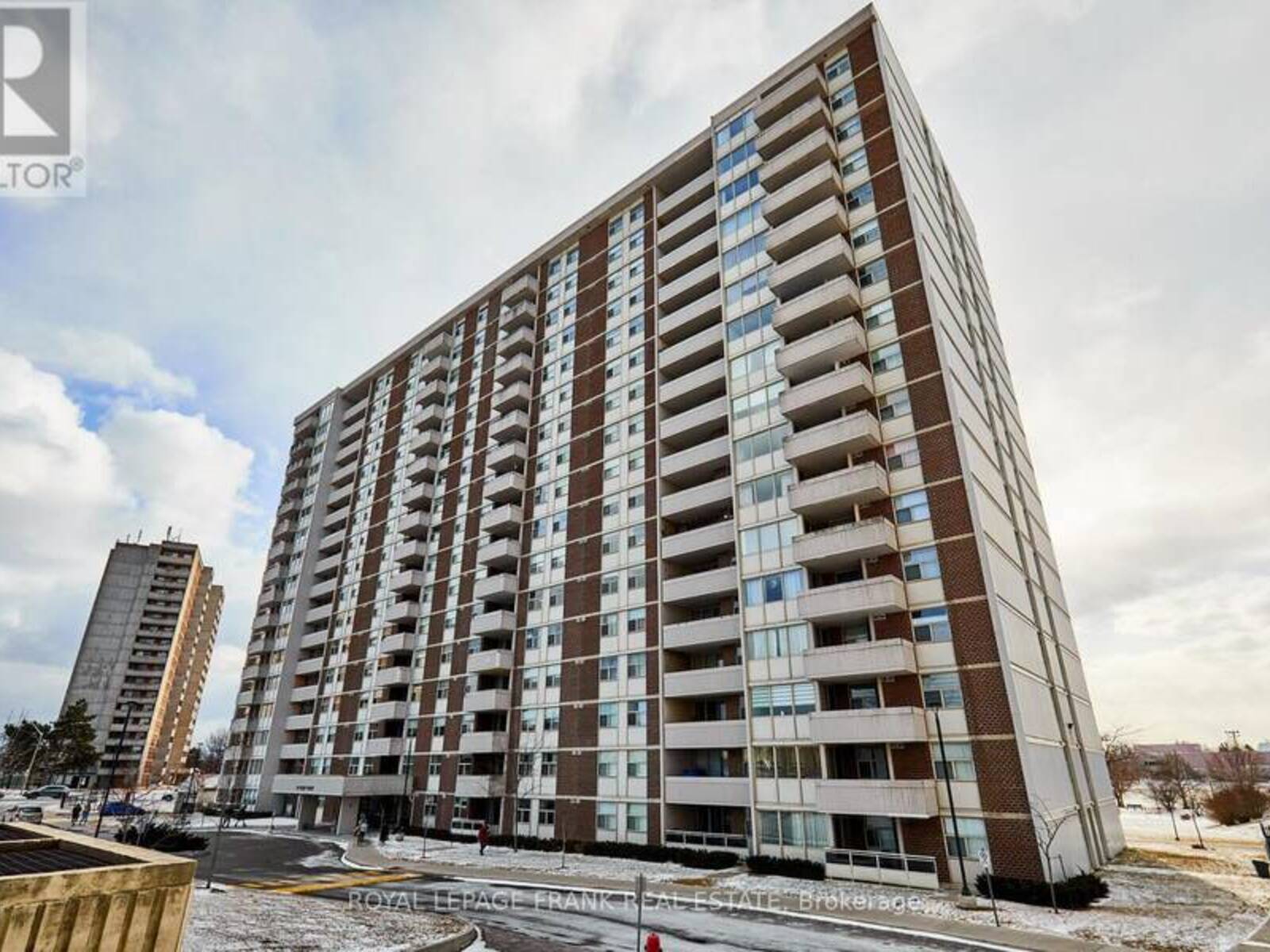 207 - 44 FALBY COURT, Ajax, Ontario L1S 3L1