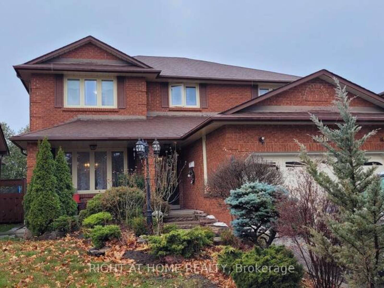 436 LABRADOR DRIVE, Oshawa, Ontario L1H 7E9