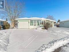 9 REYNOLDS PLACE Prince Edward Ontario, K0K 3L0