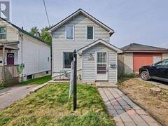 493 ST. LAWRENCE AVENUE Oshawa Ontario, L1H 4C3