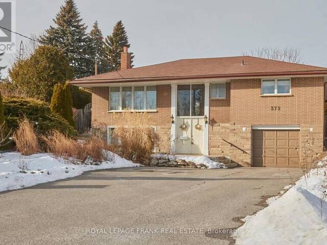 372 ARBOR COURT Oshawa Ontario, L1J 3G4