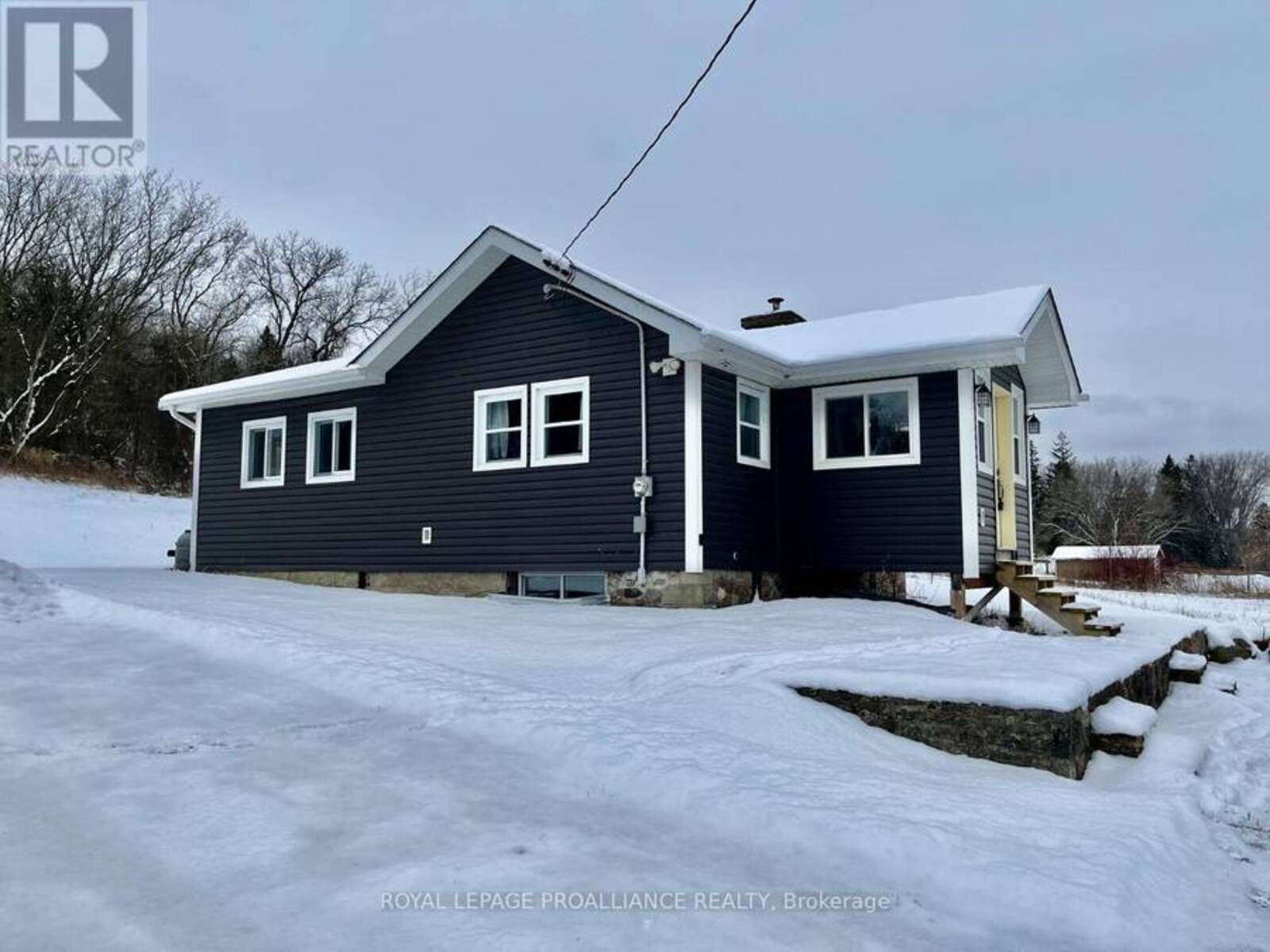 2237 COUNTY RD 3, Prince Edward, Ontario K0K 1L0