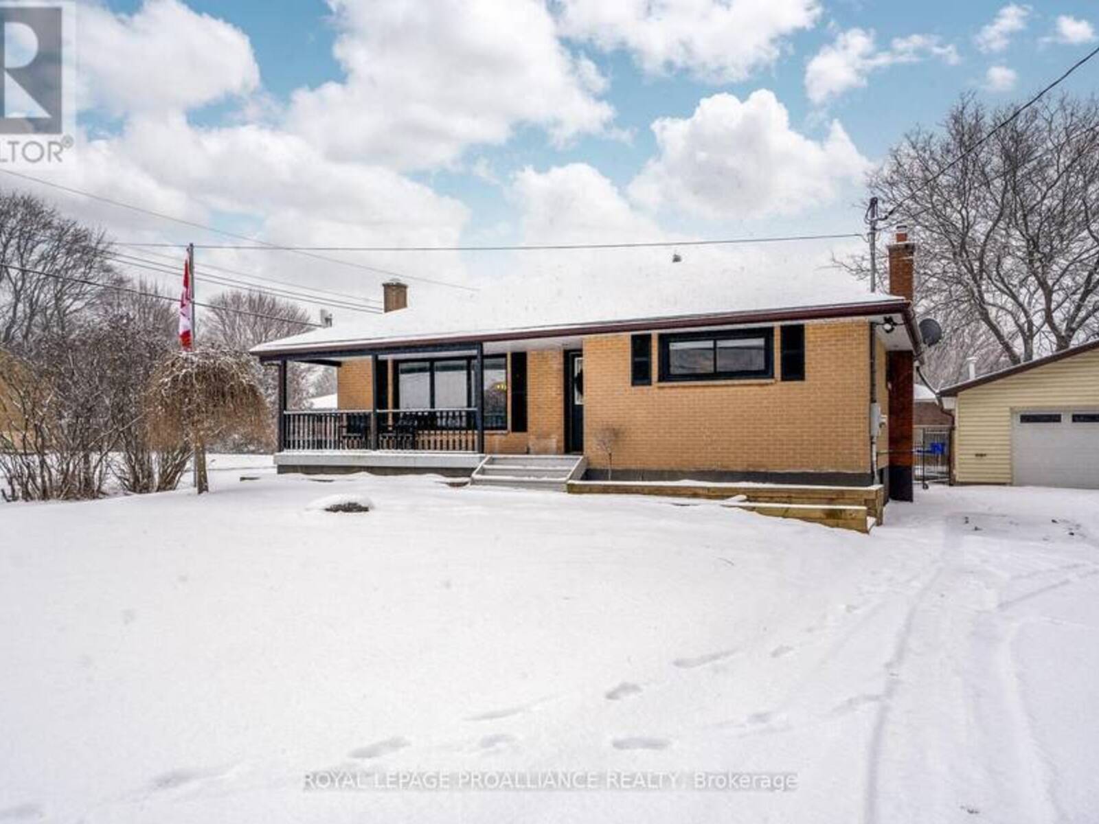 17207 HIGHWAY 2, Quinte West, Ontario K8V 5P7