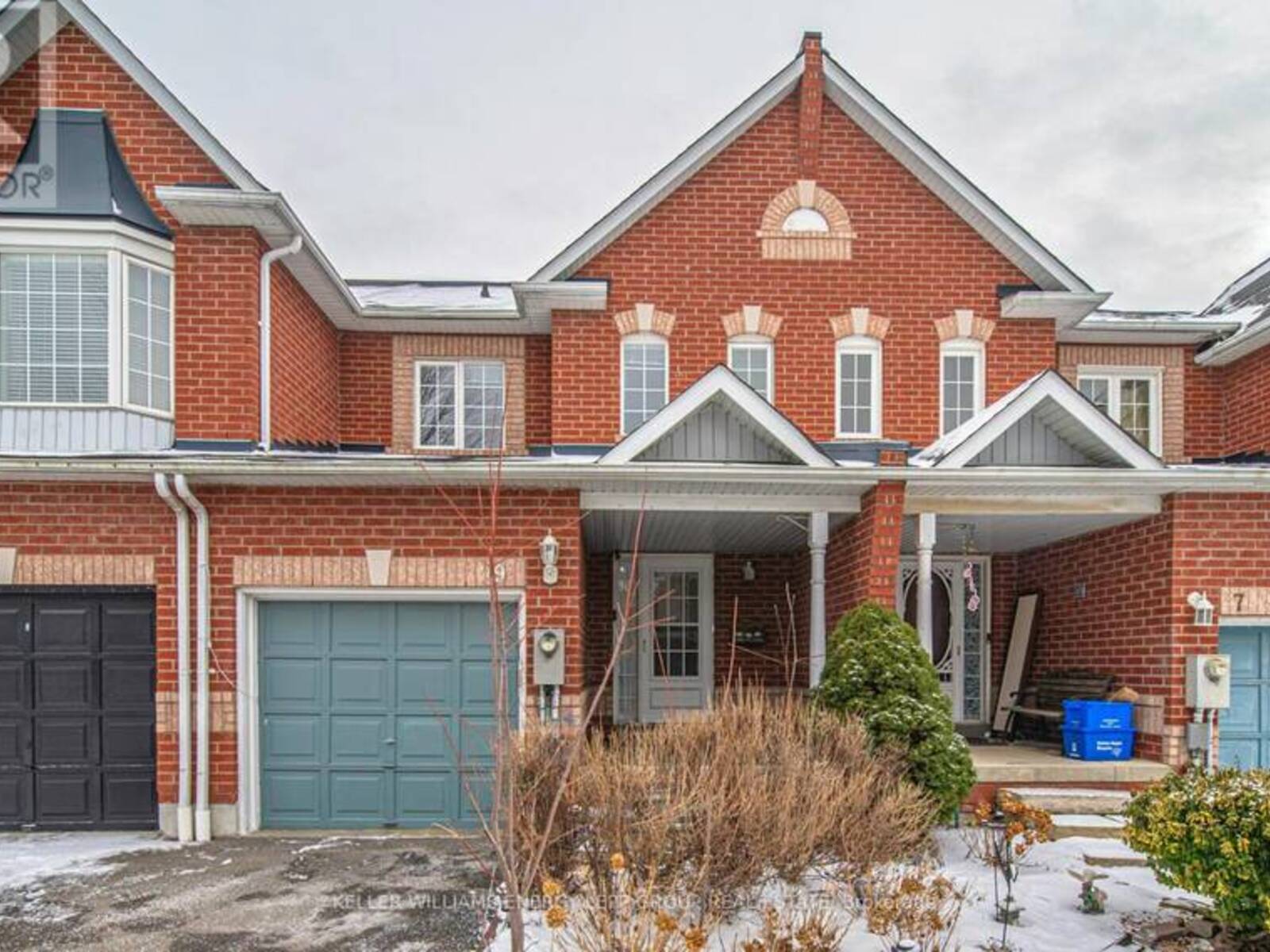 9 THREADGOLD COURT, Whitby, Ontario L1P 1L9