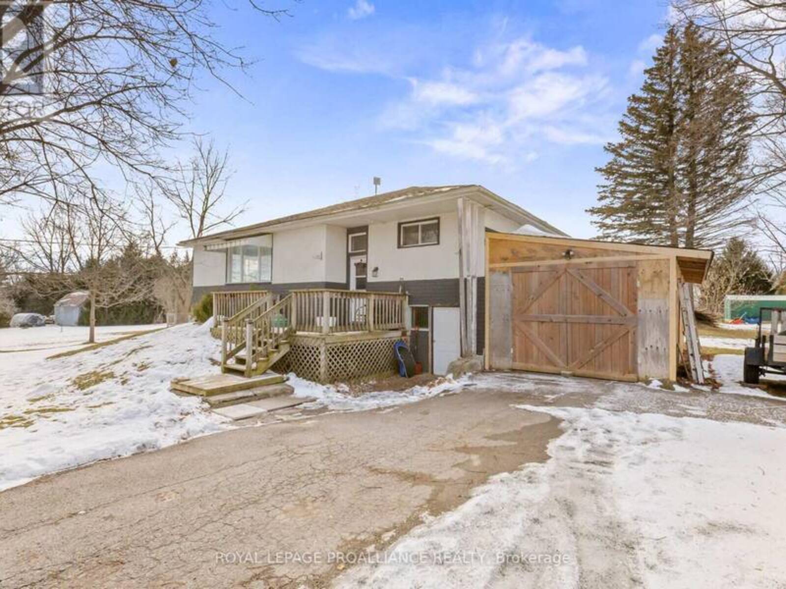 1074 COUNTY RD 30, Brighton, Ontario K0K 1H0